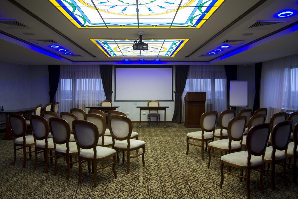 Hotel Giuliano Bragadiru Extérieur photo