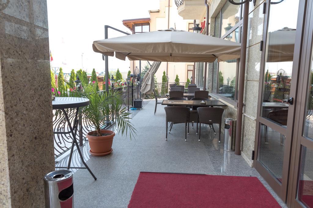 Hotel Giuliano Bragadiru Extérieur photo